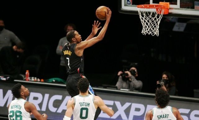 开云体育中国-雄鹿绝杀浙江队，哈登高光表现