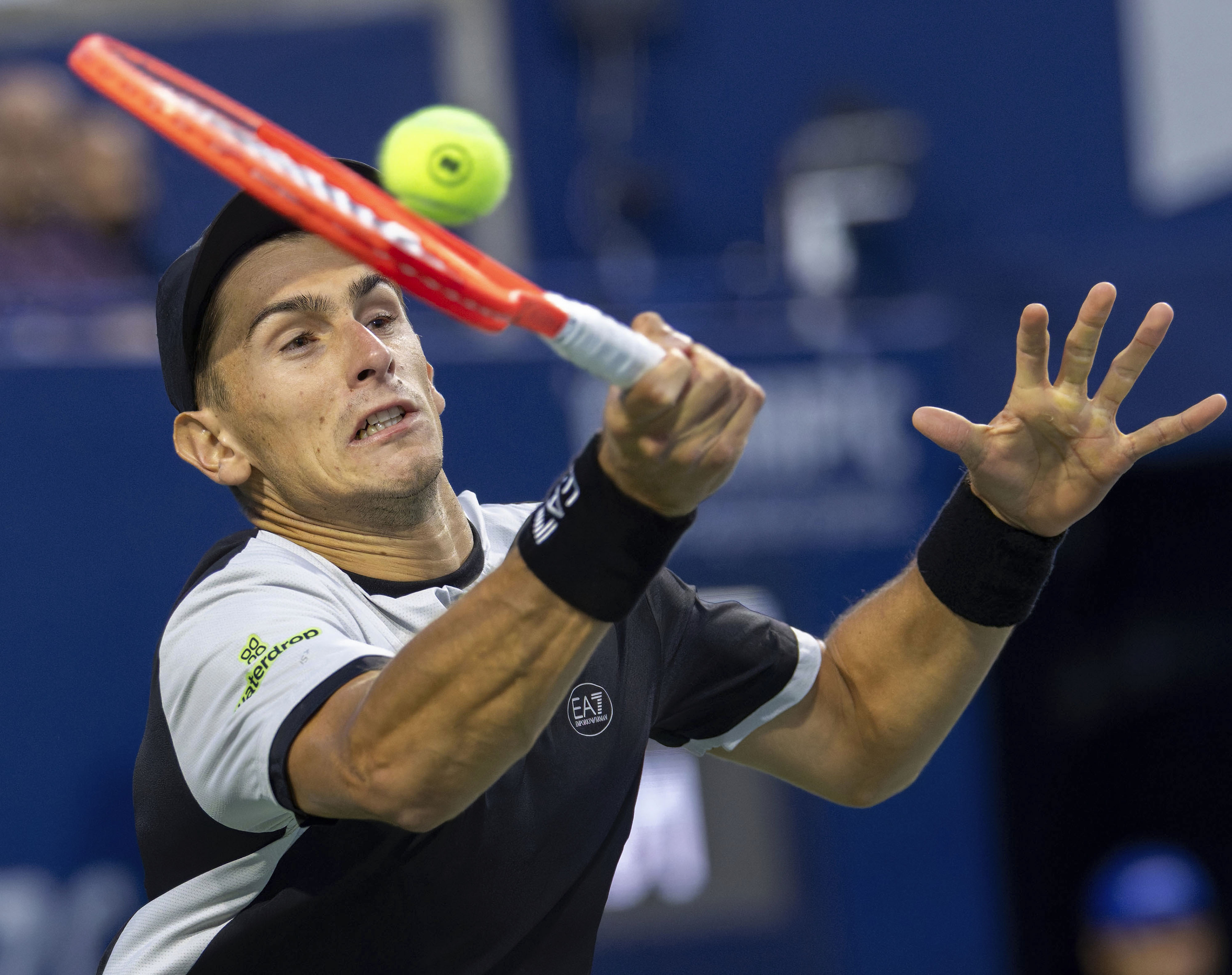 关于温网力克拉沃尔杯，兹维列夫刷新纪录的信息