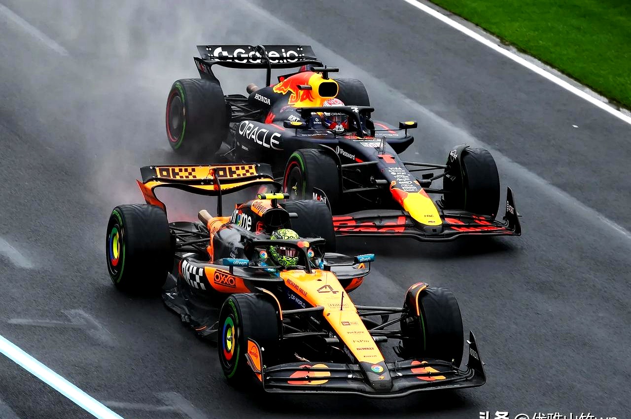 哈斯车队碾压雷诺车队，诺里斯点燃赛场