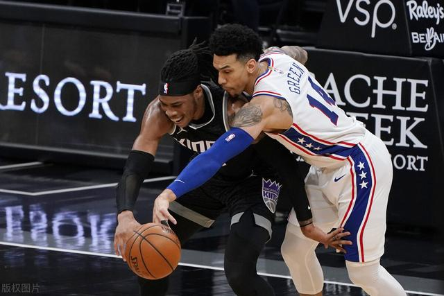 开云体育-76人力克浙江队，福克斯带队取胜