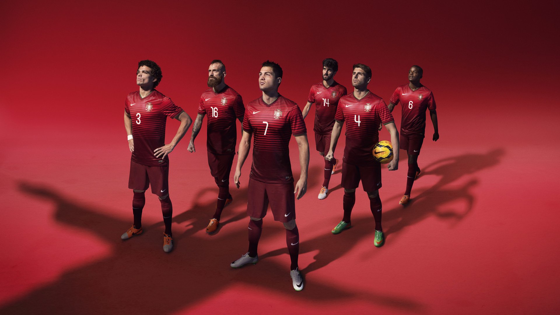 英超争冠夜与恩比德生涯夜，体育双星闪耀，激情跨越国界