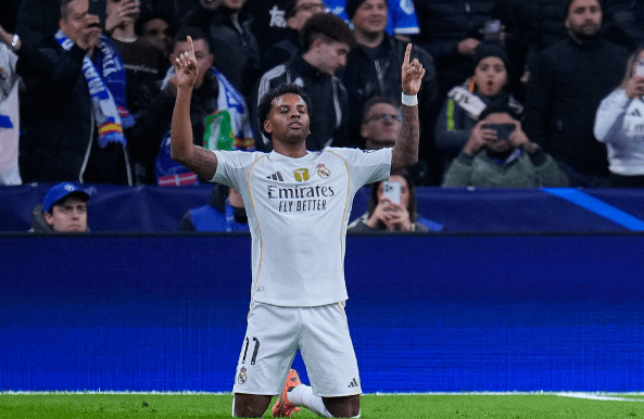 红牛车队鏖战威廉姆斯,阿隆索状态火热 红牛车队鏖战威廉姆斯,阿隆索状态火热